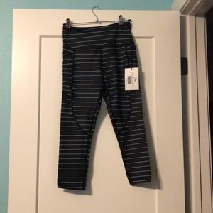Black Stripe Pocket Leggings